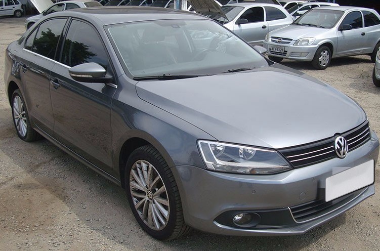 LOTE 098 VOLKSWAGEN JETTA HIGHLINE 211 2.0 16V