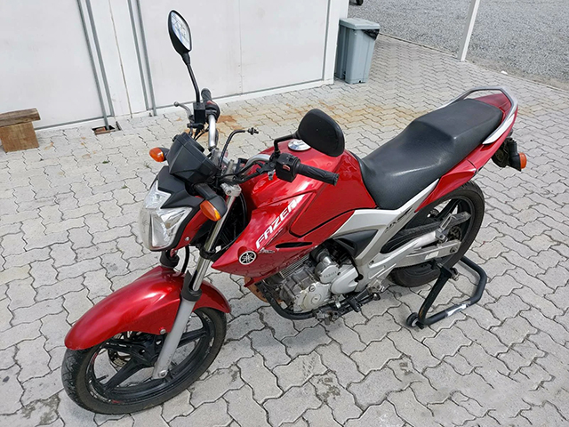 LOTE 299 - YAMAHA FAZER YS 250