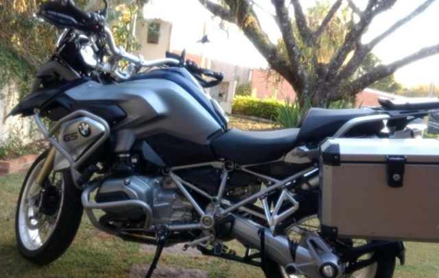 LOTE 303 - BMW R 1200 GS