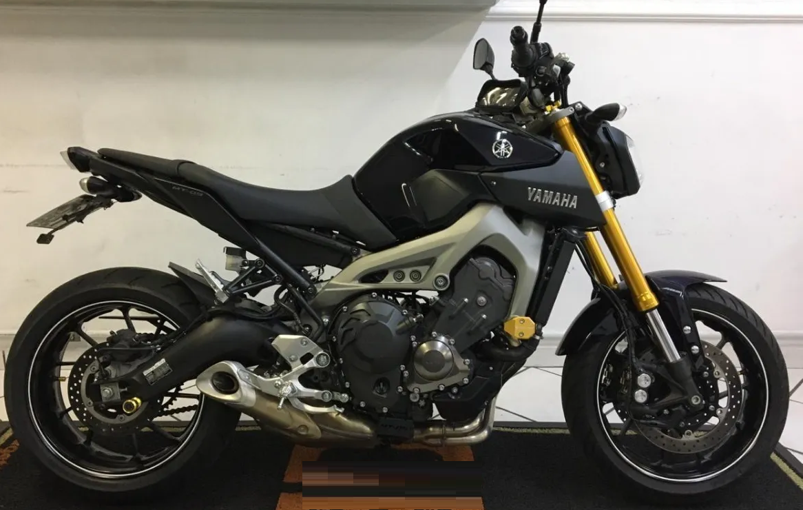 Lote 025 - Yamaha Mt-09