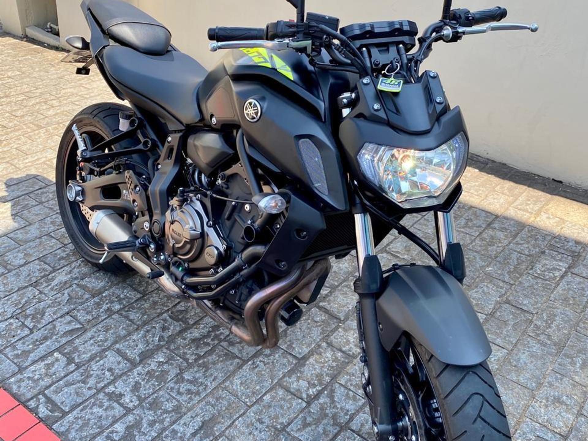 Lote 028 - YAMAHA MT-07 ABS 