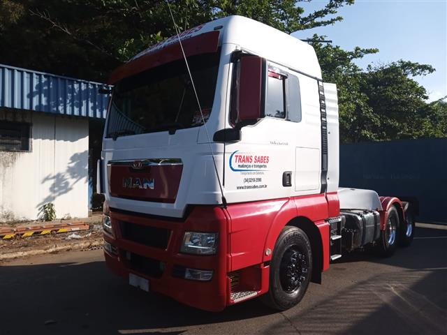 LOTE 008 TGX 28.440 6X2 T 2020/2020