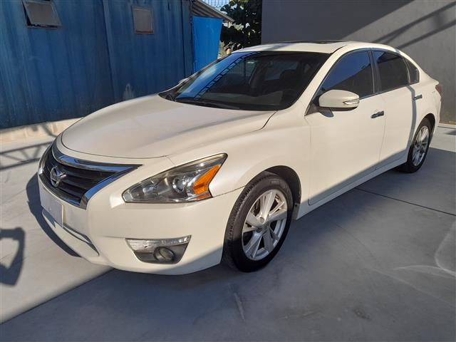 LOTE 053 ALTIMA 25 SL 2013/2014